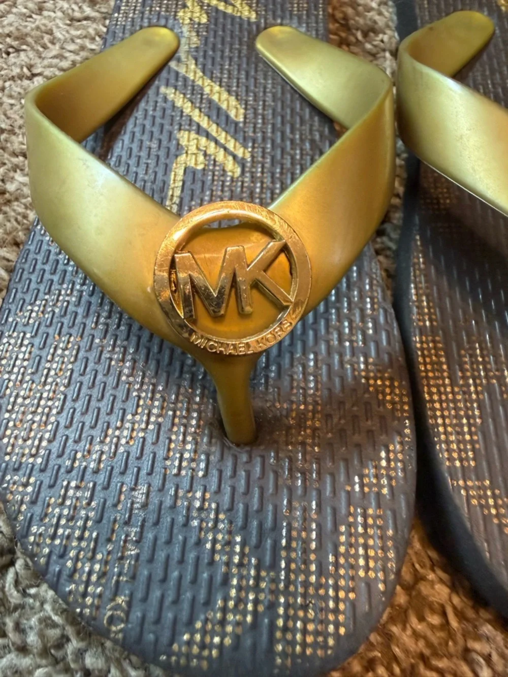 Michael Kors Kids Gold Logo Flip Flops - Gold/Gray